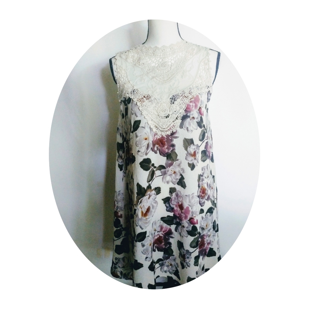 Sold Umgee Boho Sleeveless A-Line Floral Mini D… - Picture 3 of 8
